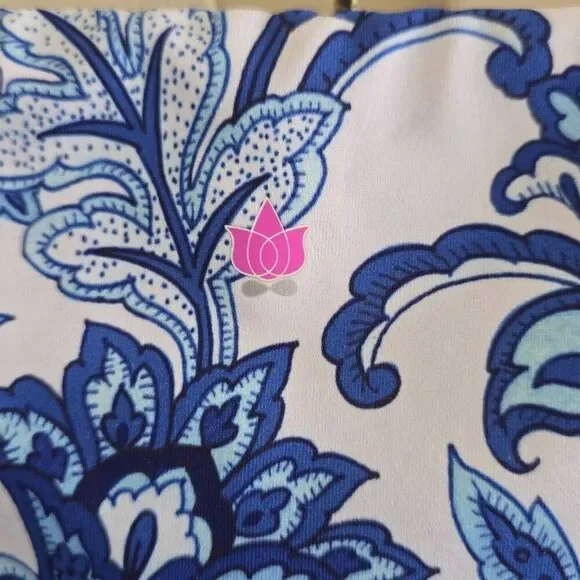 Kira Grace Blue & White Floral Botanical Print Leggings, NWOT, Sz. M - Picture 5 of 9